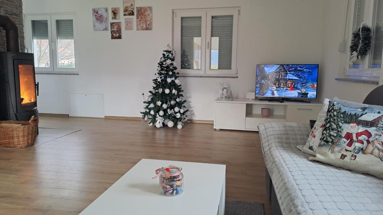 Vikendica Bruse Villa Jaklici Buitenkant foto